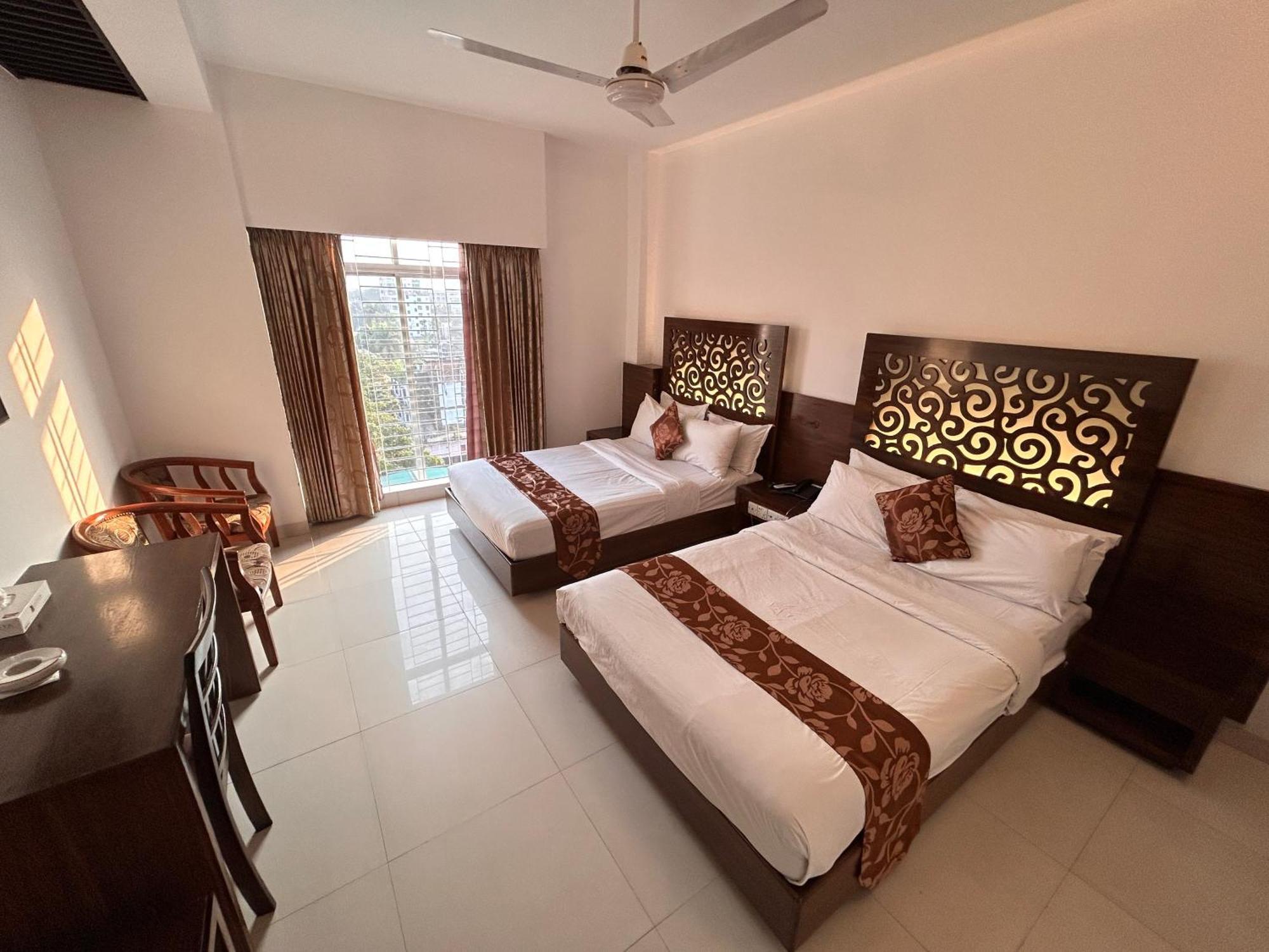 La Vista Hotel Sylhet Buitenkant foto