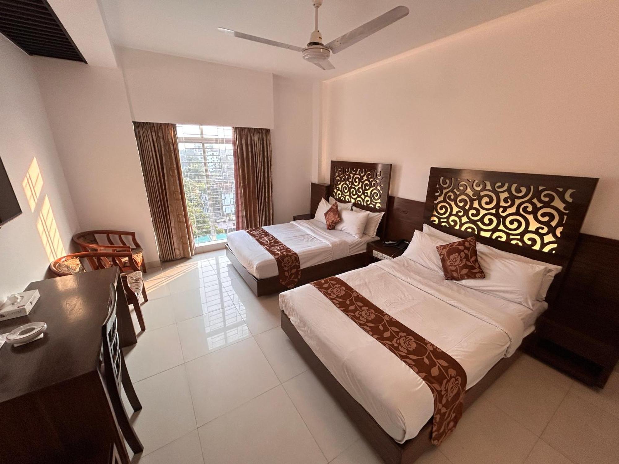 La Vista Hotel Sylhet Buitenkant foto