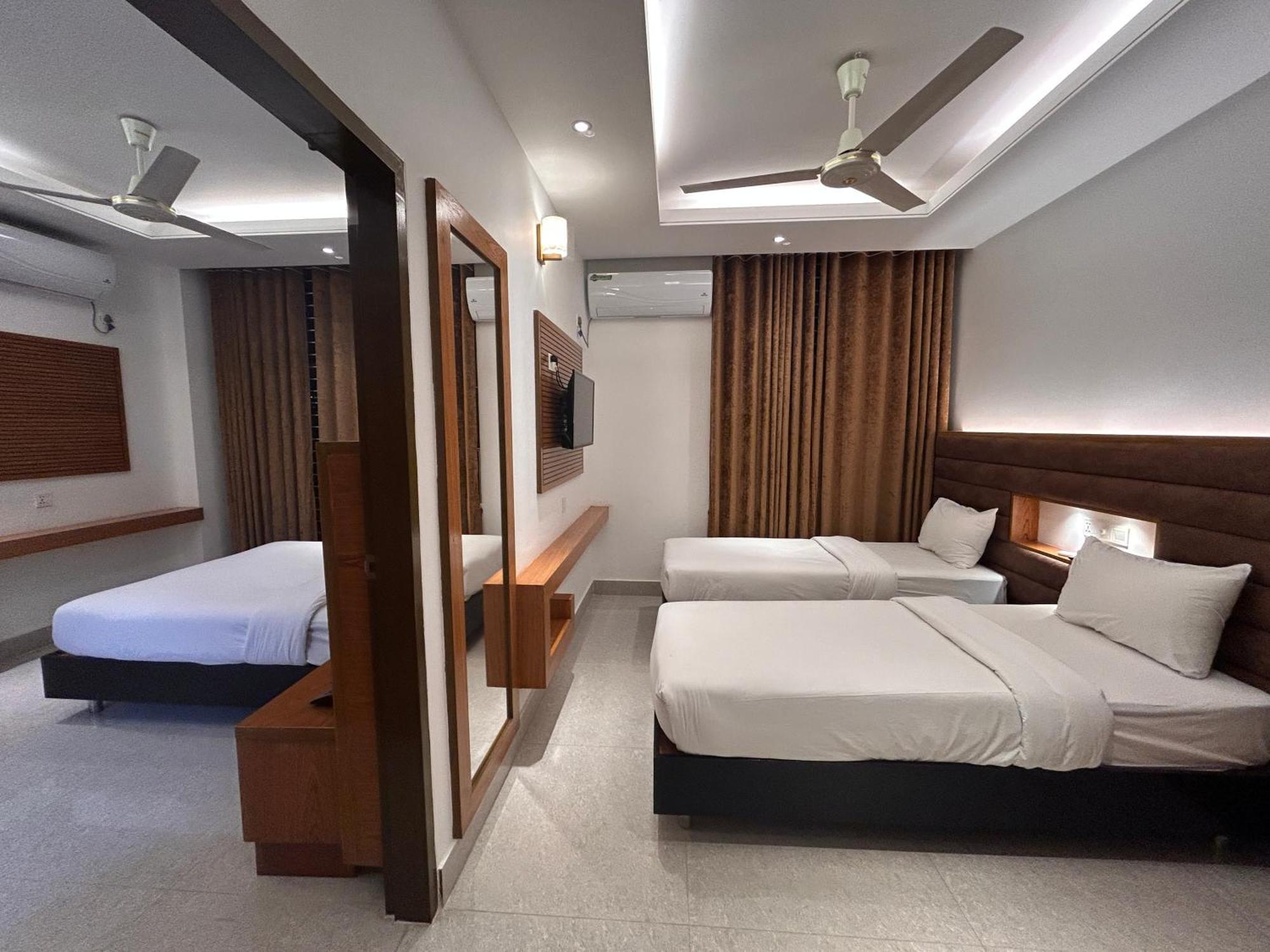 La Vista Hotel Sylhet Buitenkant foto