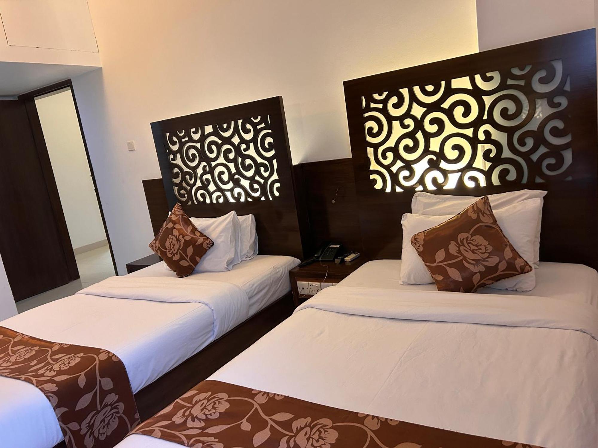 La Vista Hotel Sylhet Buitenkant foto