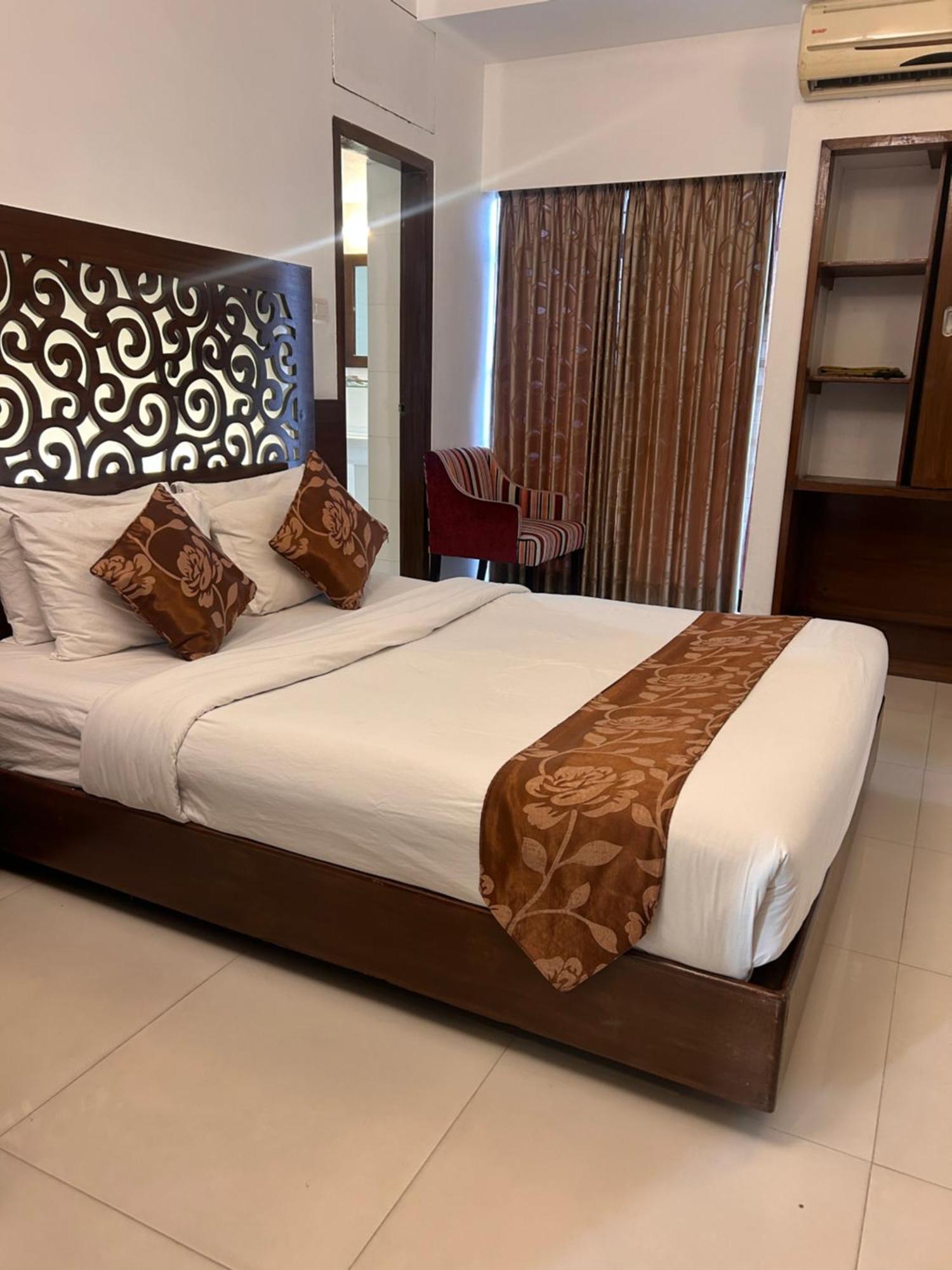La Vista Hotel Sylhet Buitenkant foto