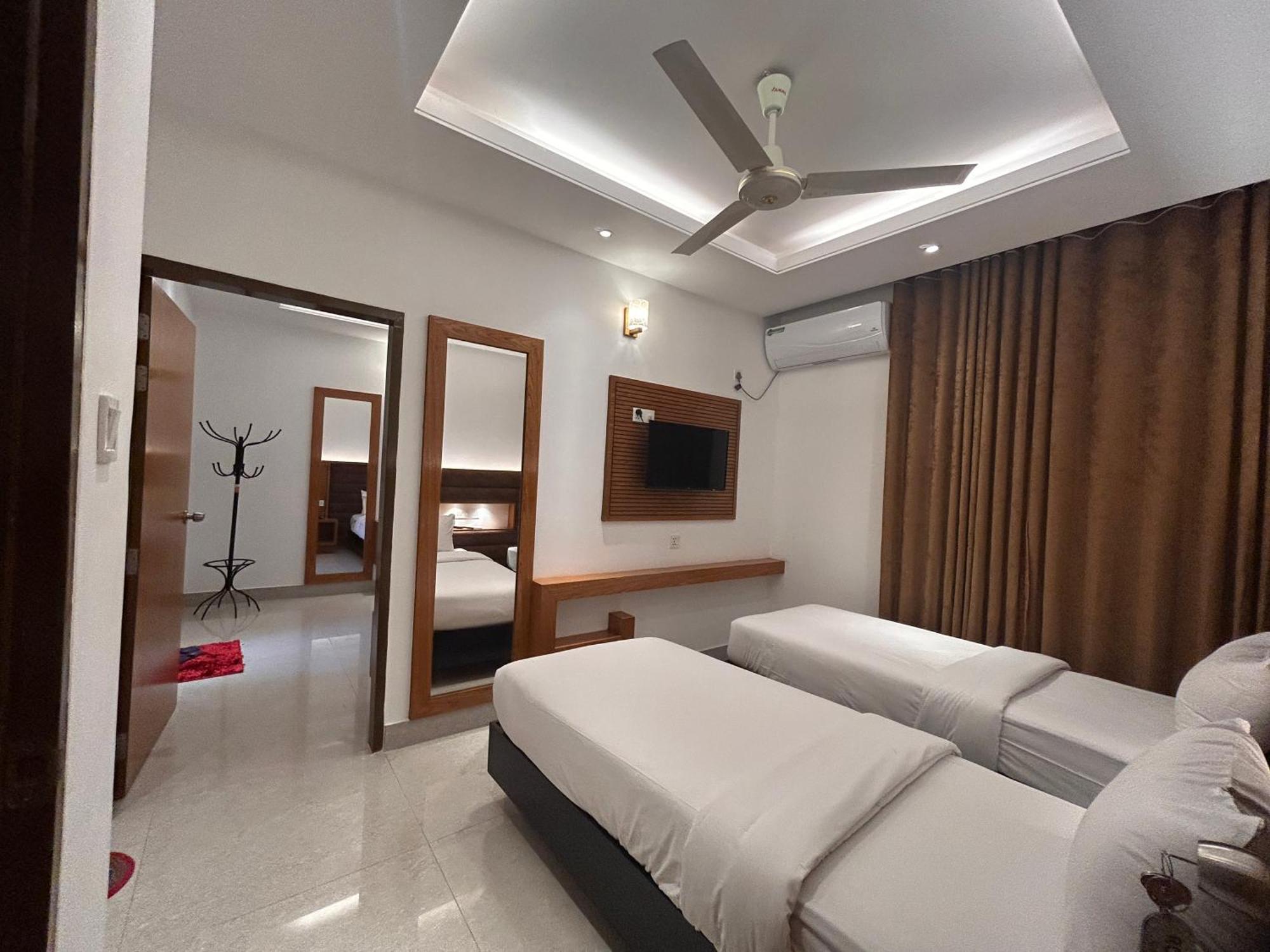 La Vista Hotel Sylhet Buitenkant foto