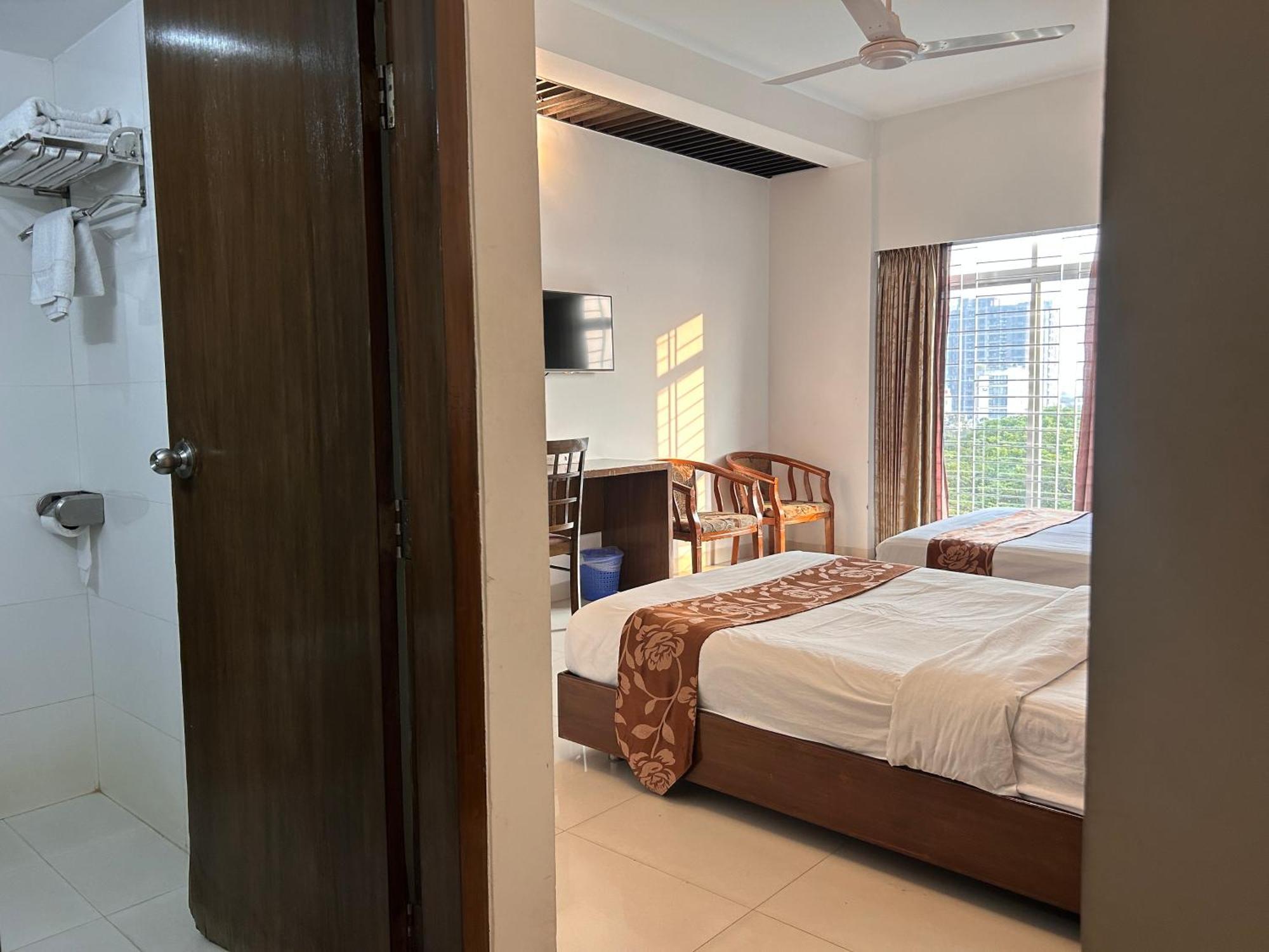 La Vista Hotel Sylhet Buitenkant foto