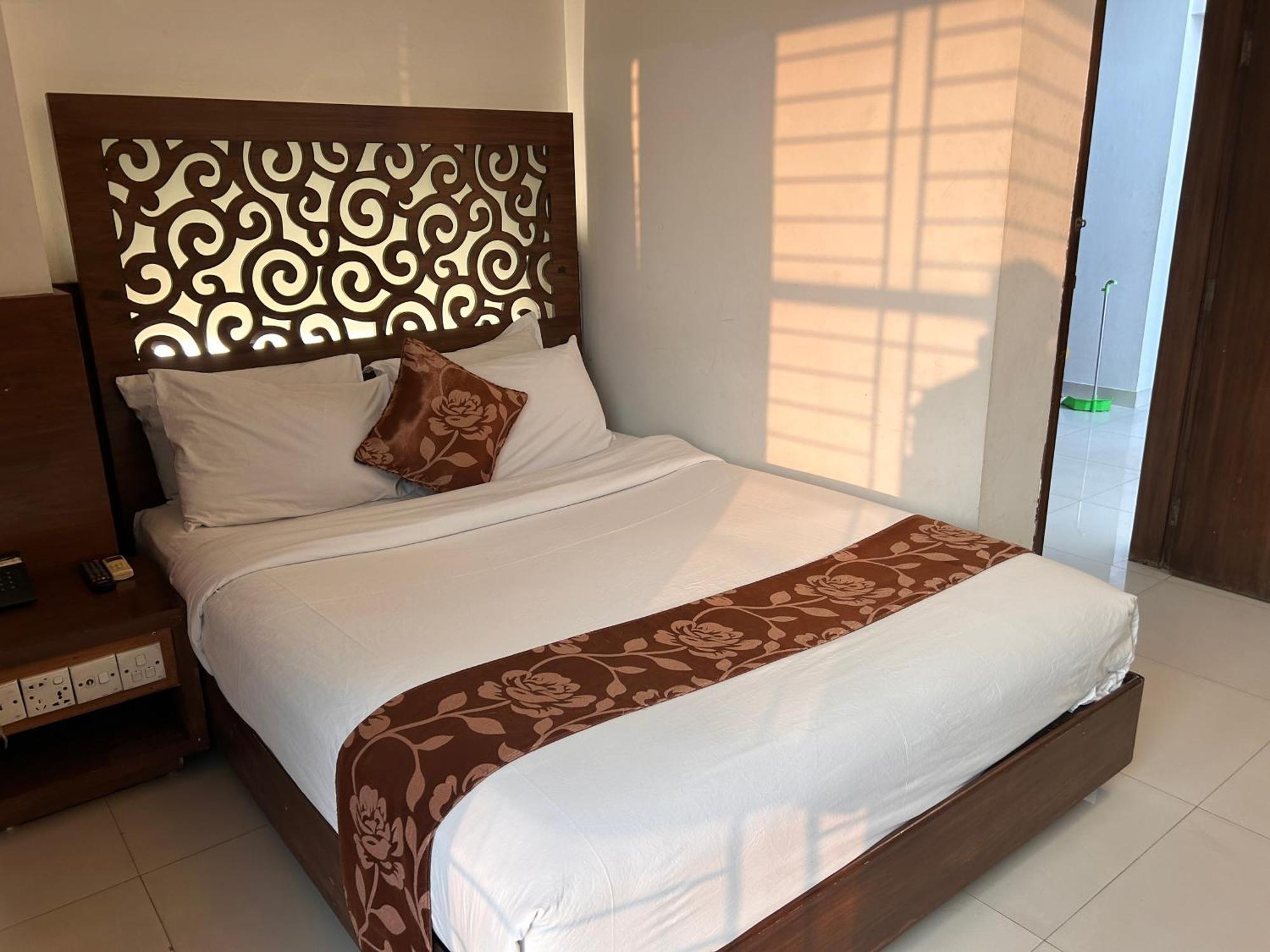 La Vista Hotel Sylhet Buitenkant foto