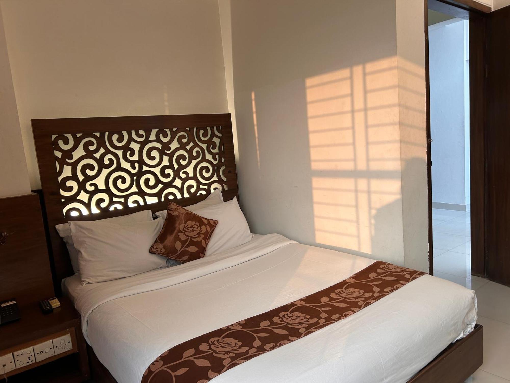 La Vista Hotel Sylhet Buitenkant foto
